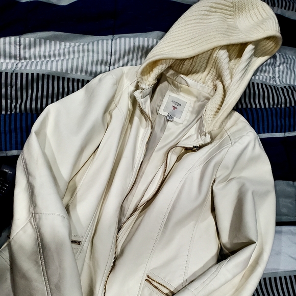 Guess Jackets & Blazers - GUESS white leather jacket removable knit hood